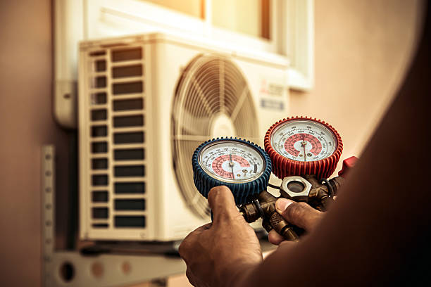 Professional Hvac technician working in White Oak, OH